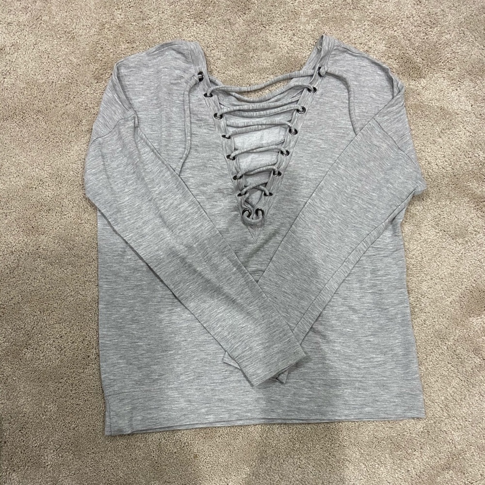 Cross cross front shirt